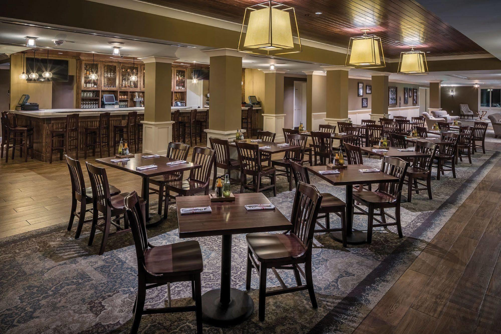 Village Hotel On Biltmore Estate 阿什维尔 外观 照片