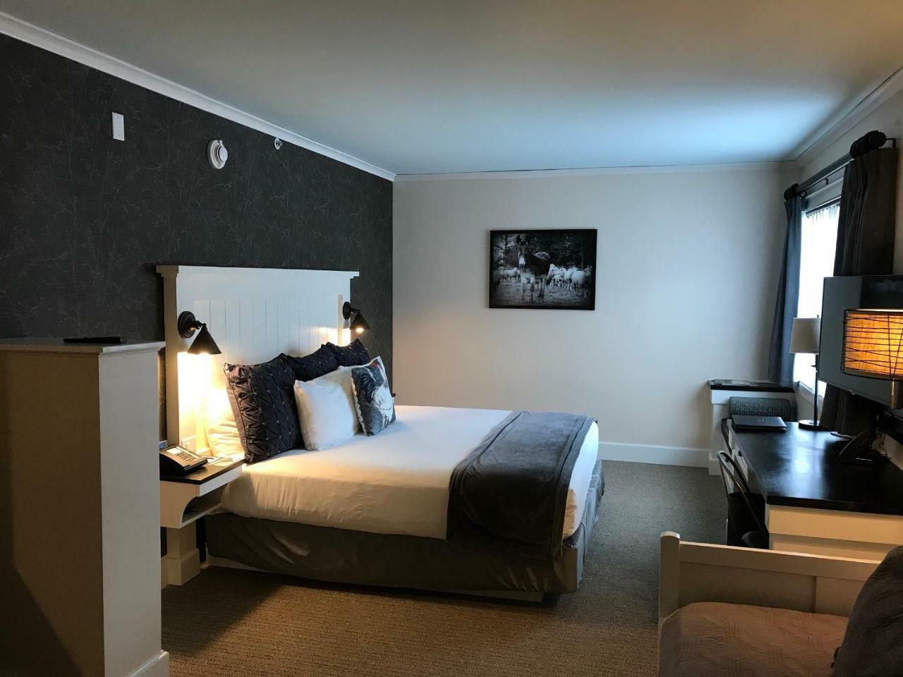 Village Hotel On Biltmore Estate 阿什维尔 外观 照片